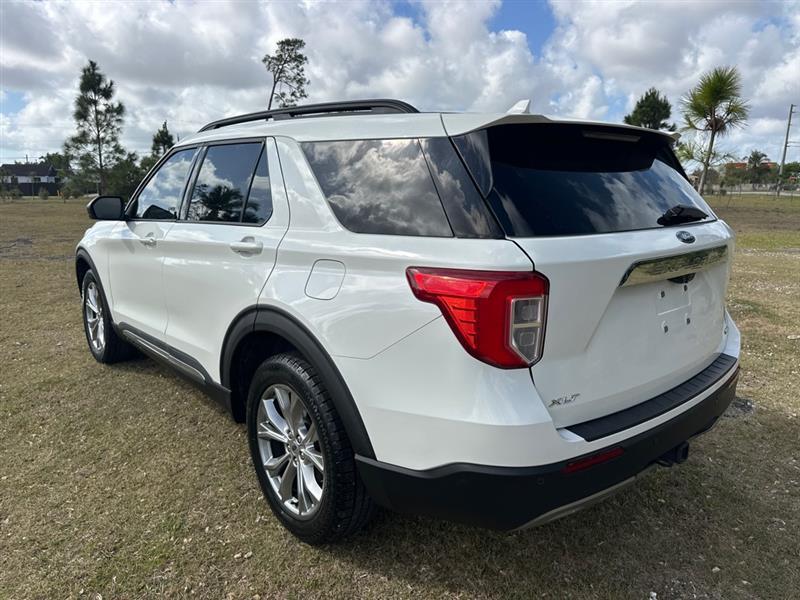 Ford Explorer XLT AWD 2020
