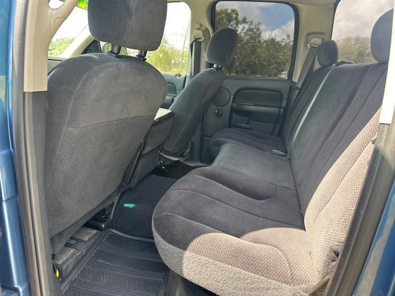 Dodge Ram 1500 ST Quad Cab 2WD 2004