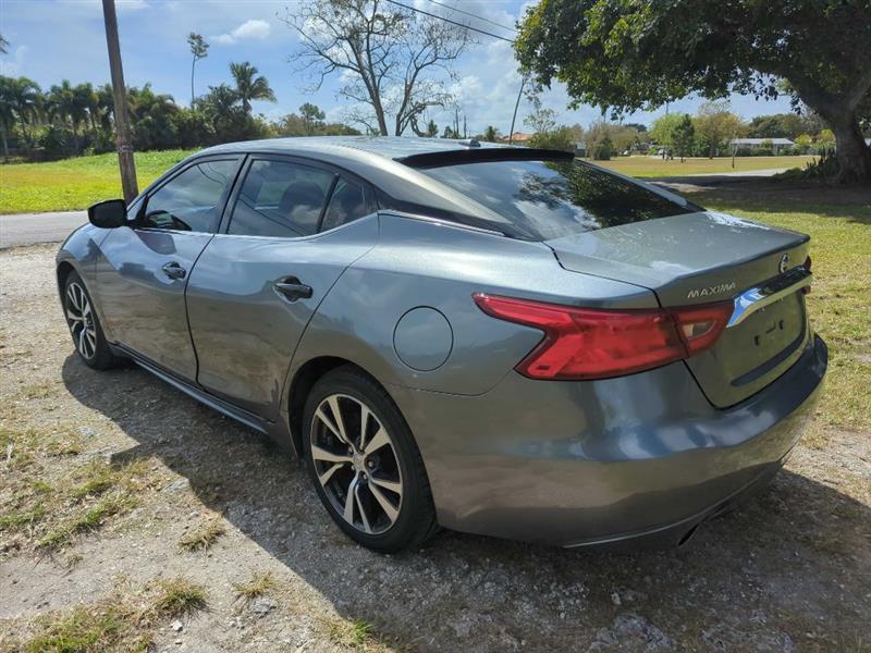 Nissan Maxima 3.5 S 2016