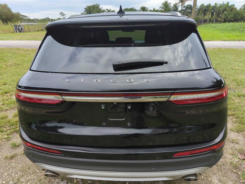 Lincoln Corsair Base 2022