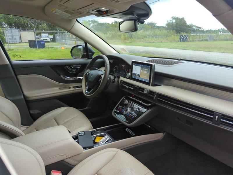 Lincoln Corsair Base 2022