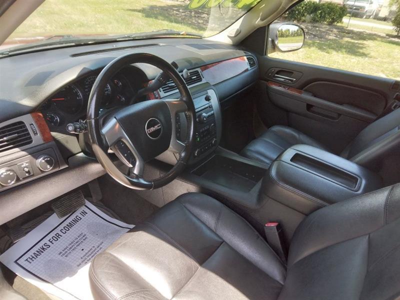 GMC Yukon SLT 4WD 2013