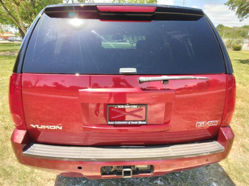 GMC Yukon SLT 4WD 2013