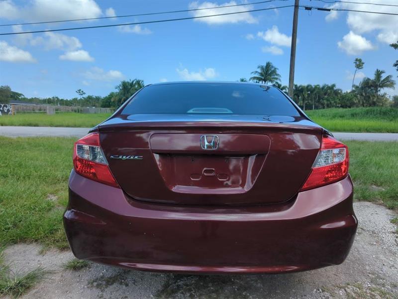 Honda Civic EX Sedan 5-Speed AT 2012