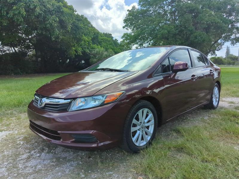 Honda Civic EX Sedan 5-Speed AT 2012