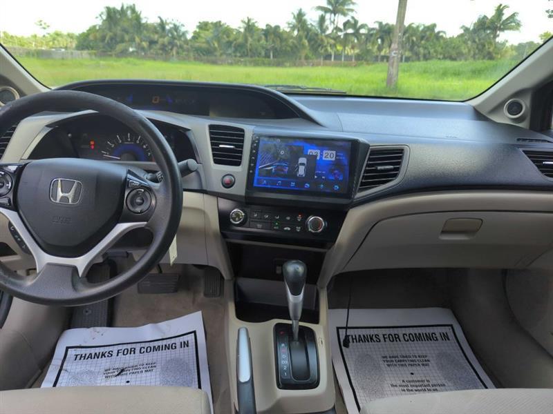 Honda Civic EX Sedan 5-Speed AT 2012