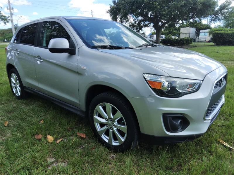 Mitsubishi Outlander Sport ES 2WD 2015