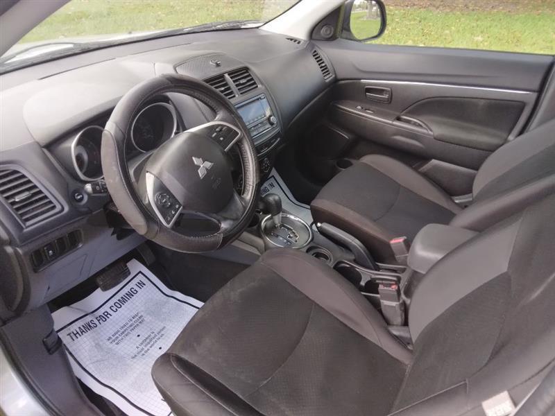 Mitsubishi Outlander Sport ES 2WD 2015