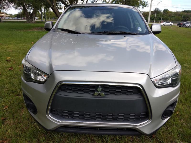 Mitsubishi Outlander Sport ES 2WD 2015