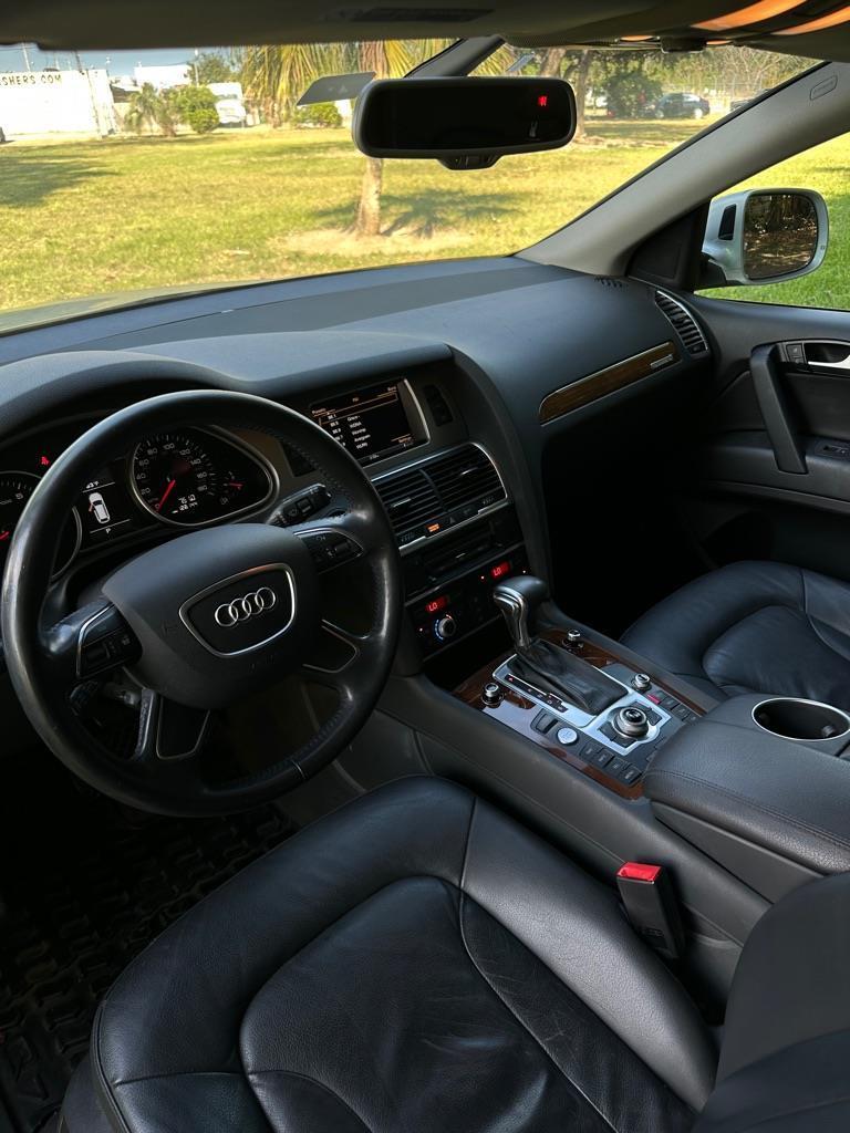 Audi Q7 3.0T Premium Plus quattro 2015