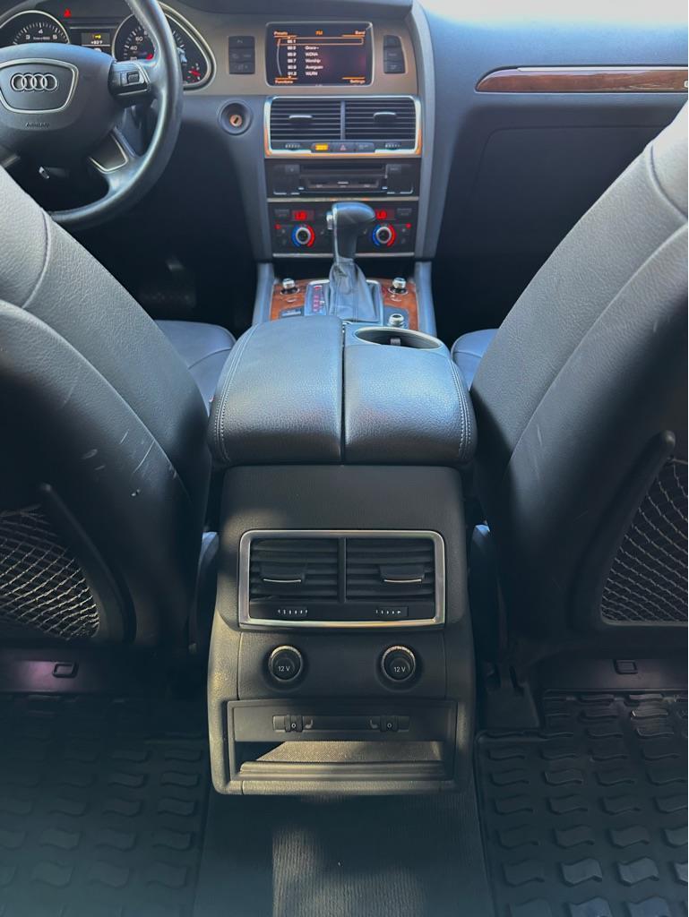 Audi Q7 3.0T Premium Plus quattro 2015