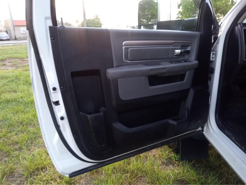 RAM 5500 Regular Cab 2WD DRW 2015