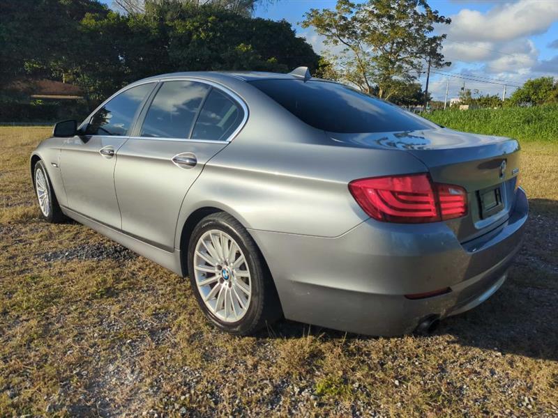 BMW 5-Series 535i 2012