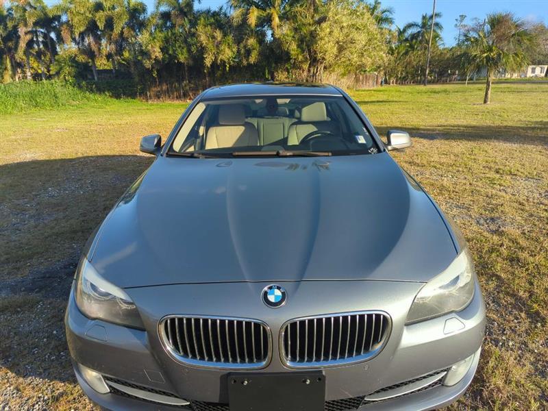 BMW 5-Series 535i 2012