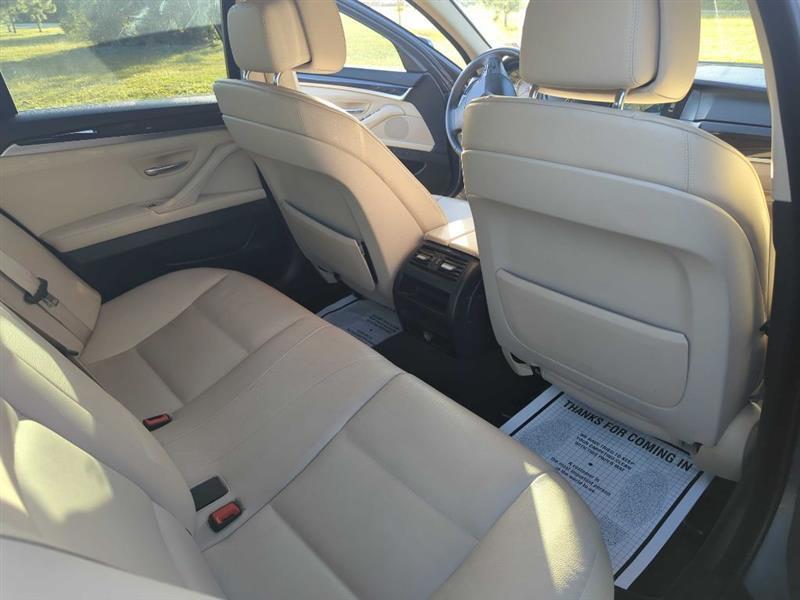 BMW 5-Series 535i 2012