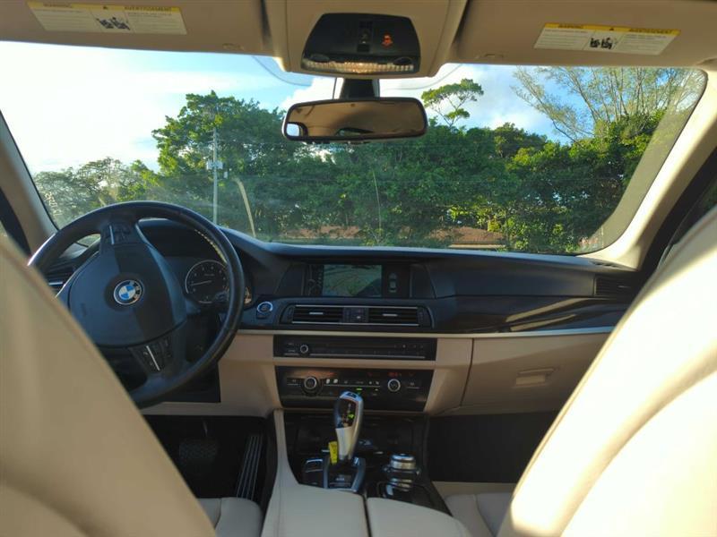 BMW 5-Series 535i 2012