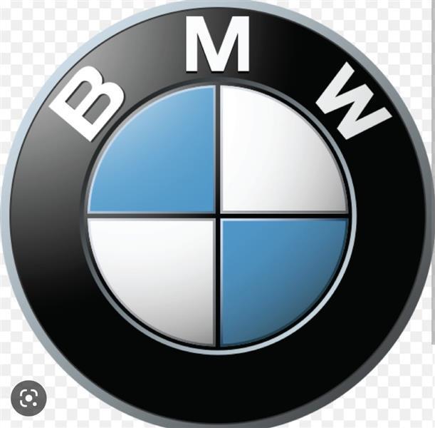 2015 BMW 7 Series 740i M Sport Edition's photo