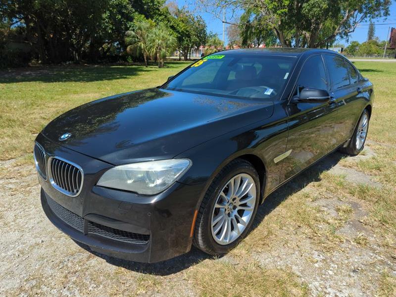 BMW 7-Series 740i 2015