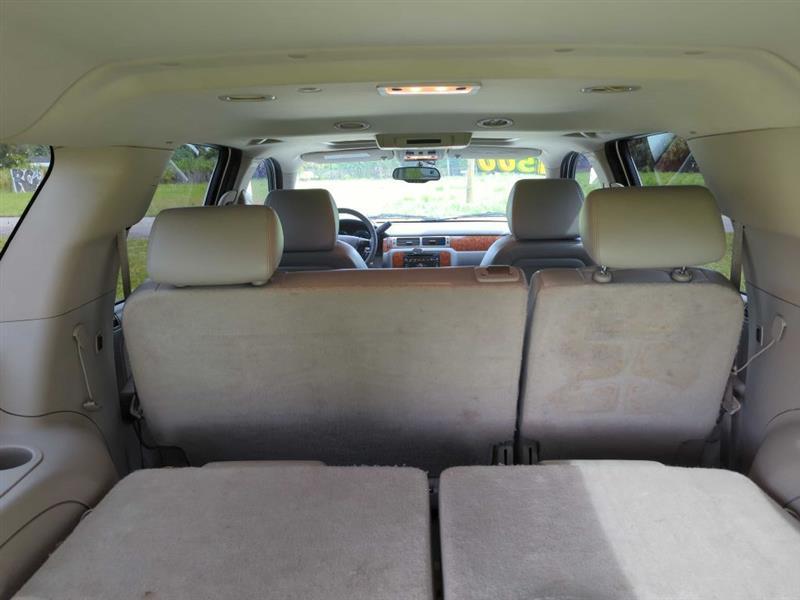 Chevrolet Suburban LS 1500 2WD 2008