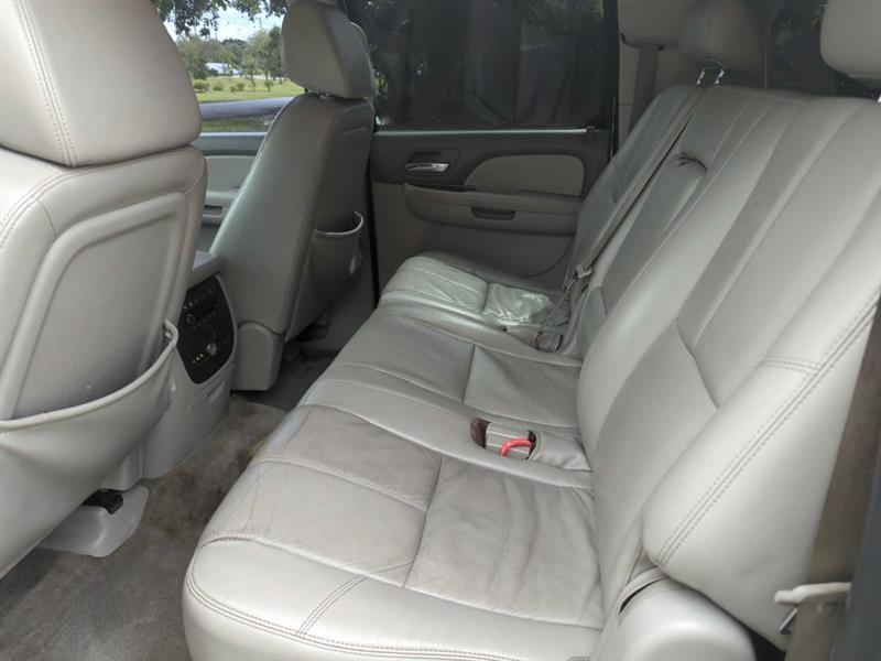 Chevrolet Suburban LS 1500 2WD 2008