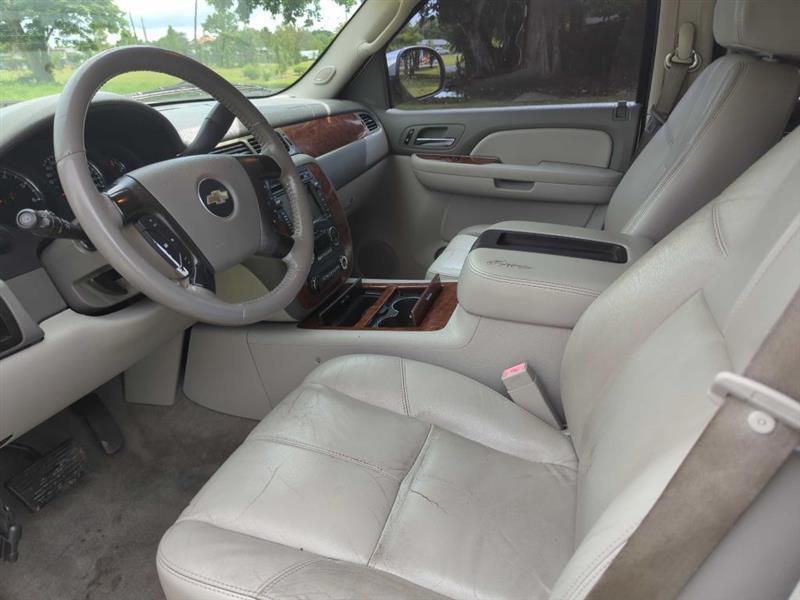 Chevrolet Suburban LS 1500 2WD 2008