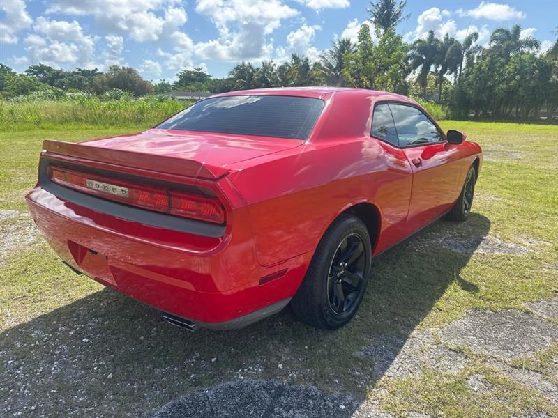 Dodge Challenger SXT 2014