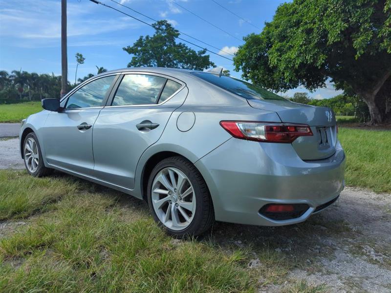 Acura ILX Base 2018