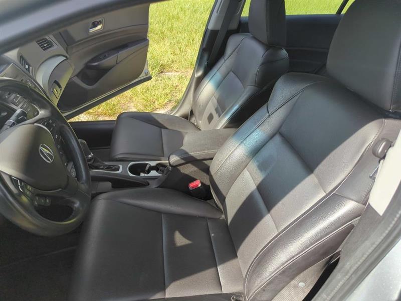 Acura ILX Base 2018