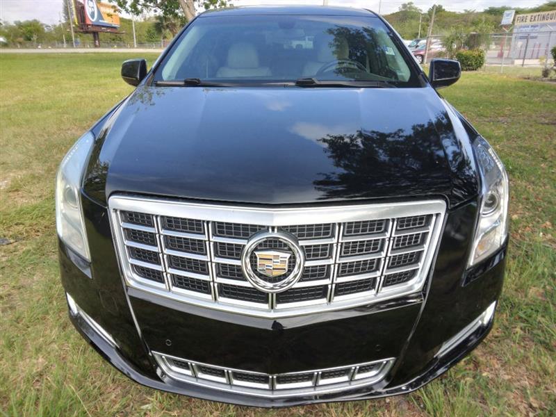Cadillac XTS Luxury FWD 2014