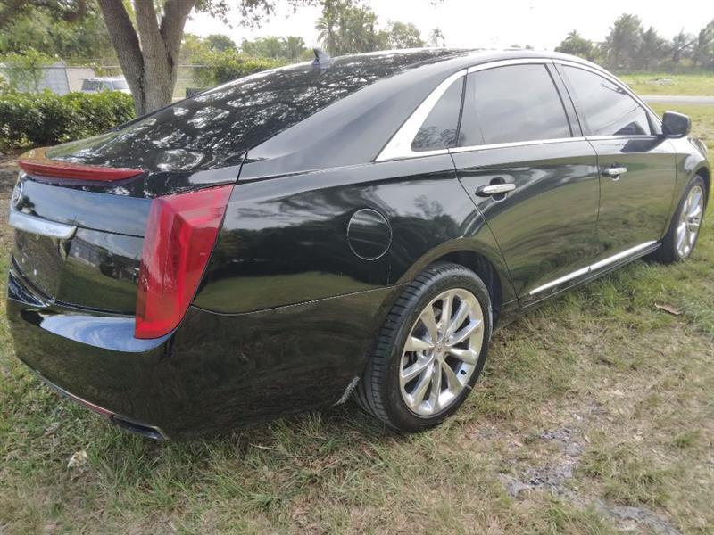 Cadillac XTS Luxury FWD 2014