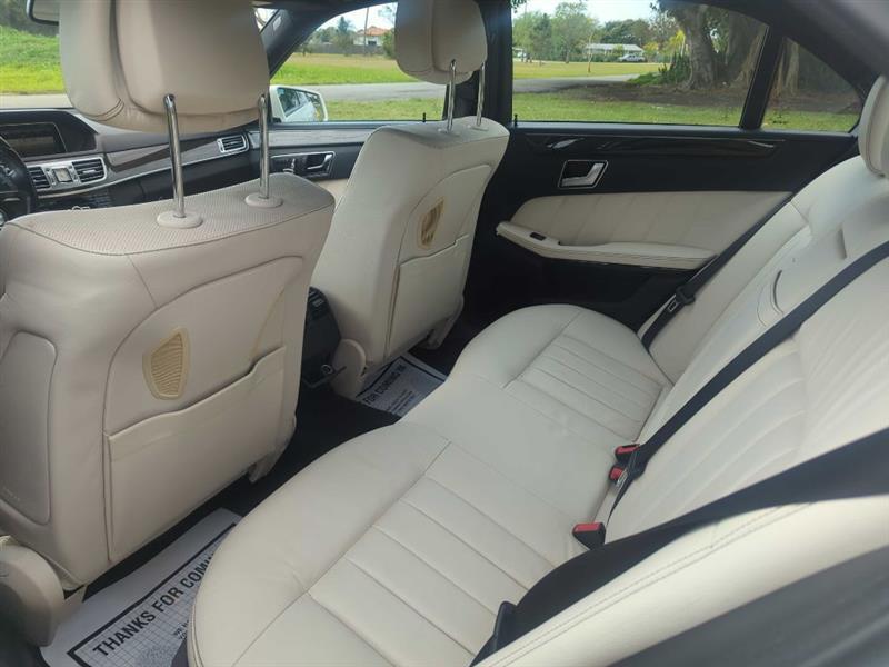 Mercedes-Benz E-Class E550 Sedan 4MATIC 2014