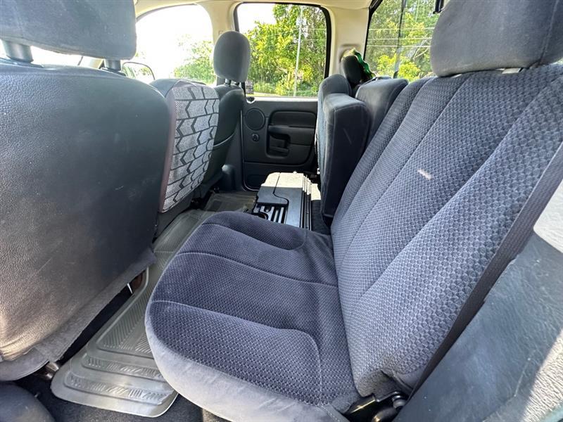 Dodge Ram 1500 ST Quad Cab Long Bed 2WD 2005