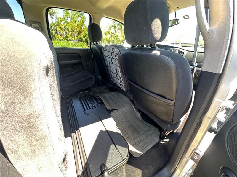 Dodge Ram 1500 ST Quad Cab Long Bed 2WD 2005