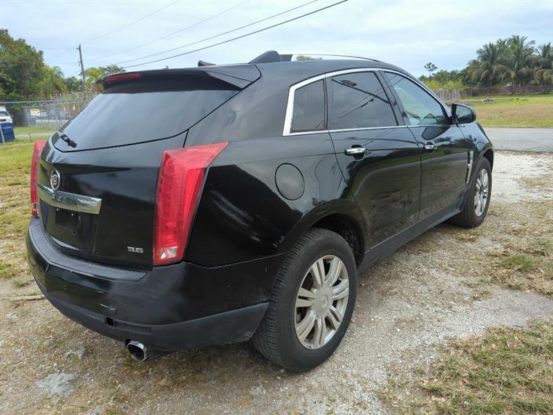 Cadillac SRX Luxury 2012