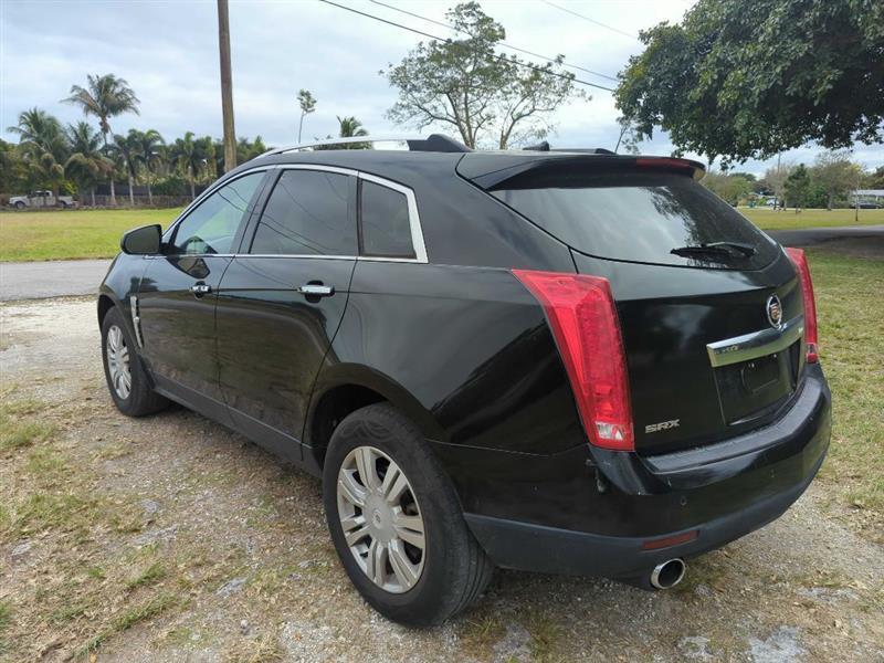 Cadillac SRX Luxury 2012