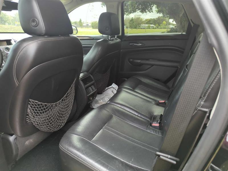 Cadillac SRX Luxury 2012