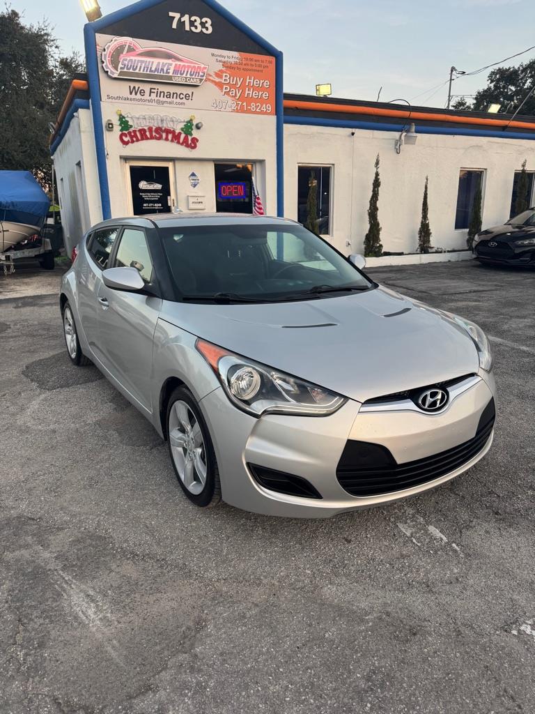 Hyundai Veloster Base 6MT 2015