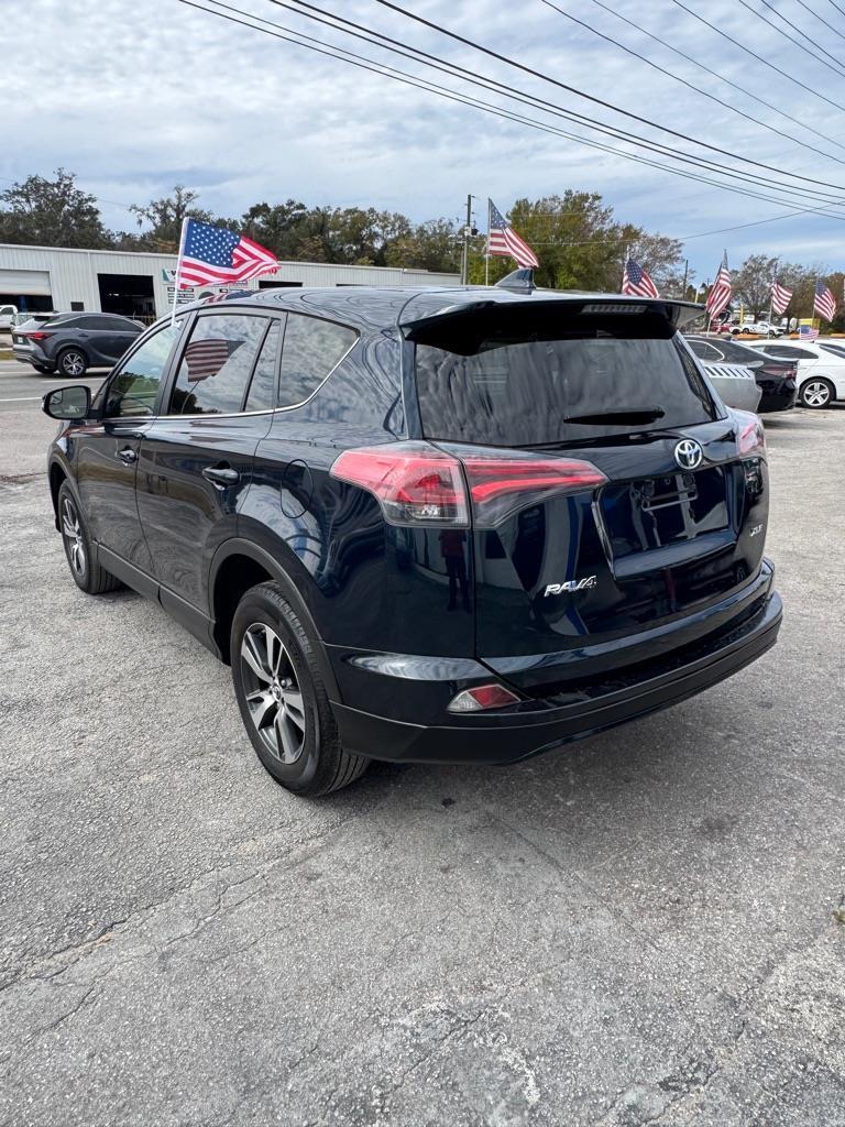 Toyota RAV4 XLE FWD 2018