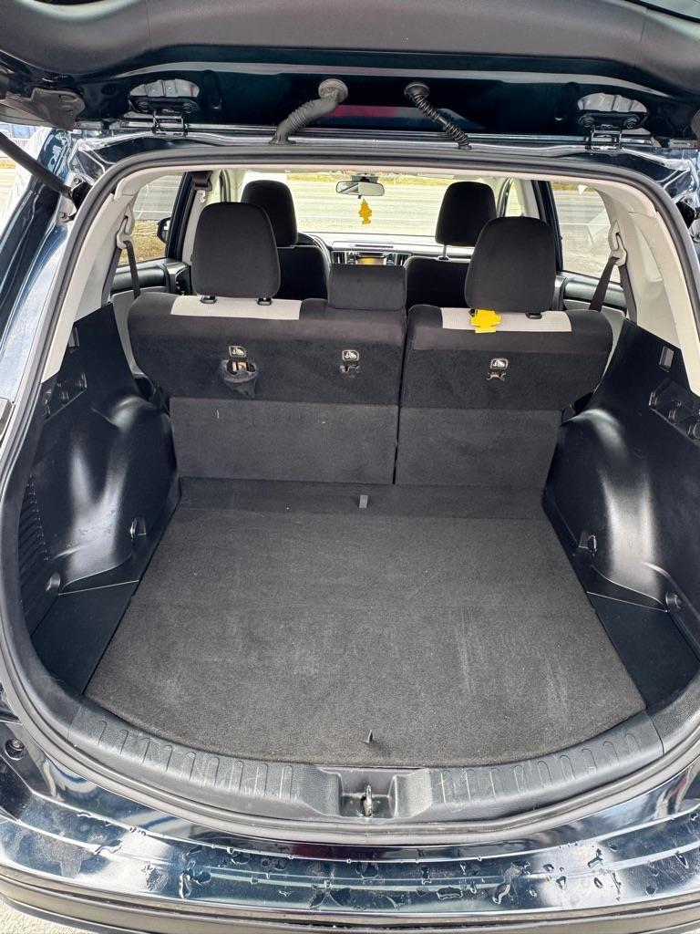 Toyota RAV4 XLE FWD 2018