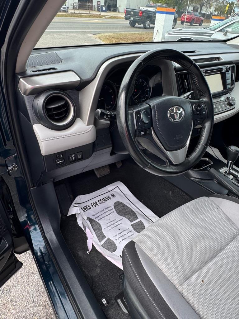 Toyota RAV4 XLE FWD 2018