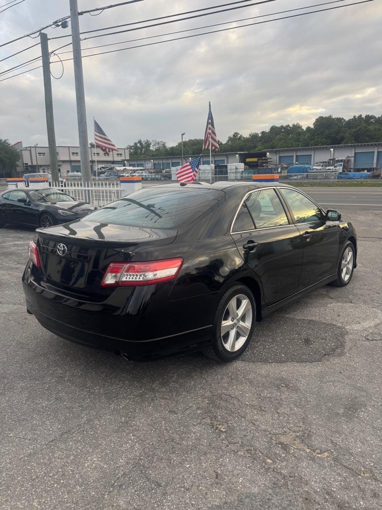 Toyota Camry SE 6-Spd MT 2010