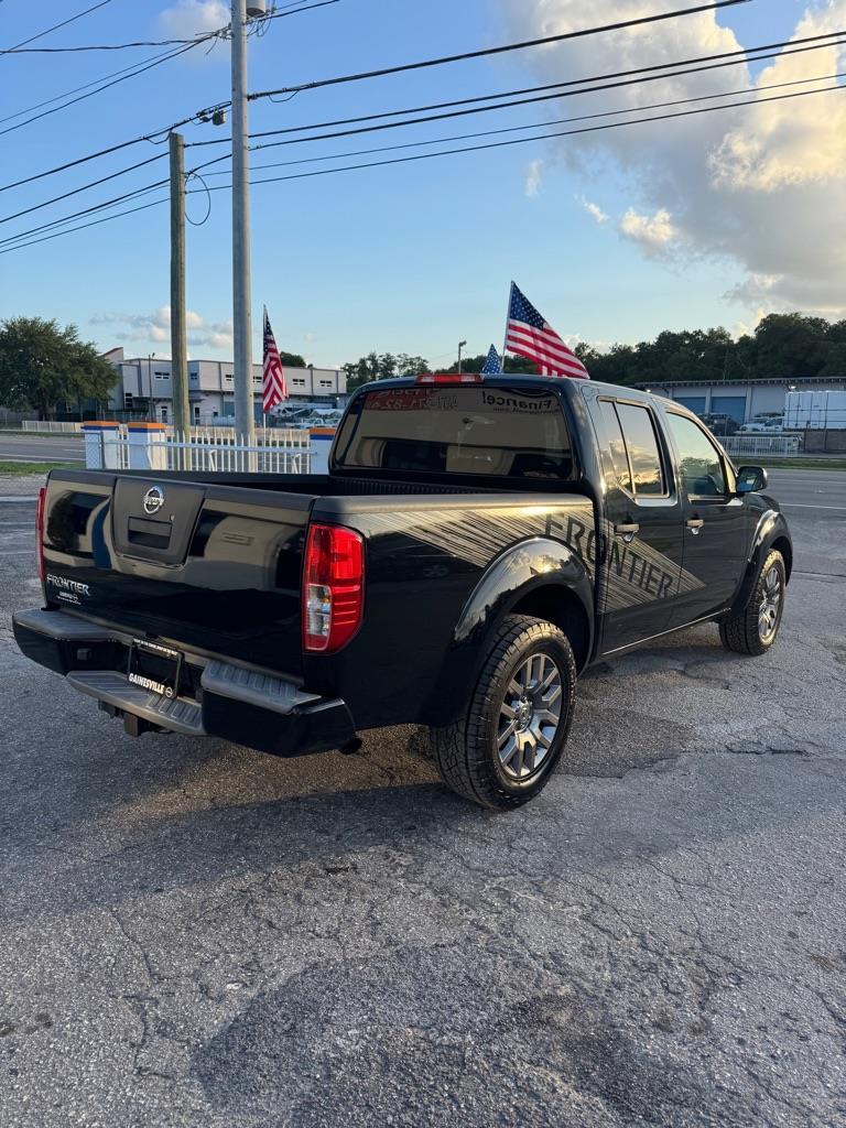 Nissan Frontier S Crew Cab 2WD 2012