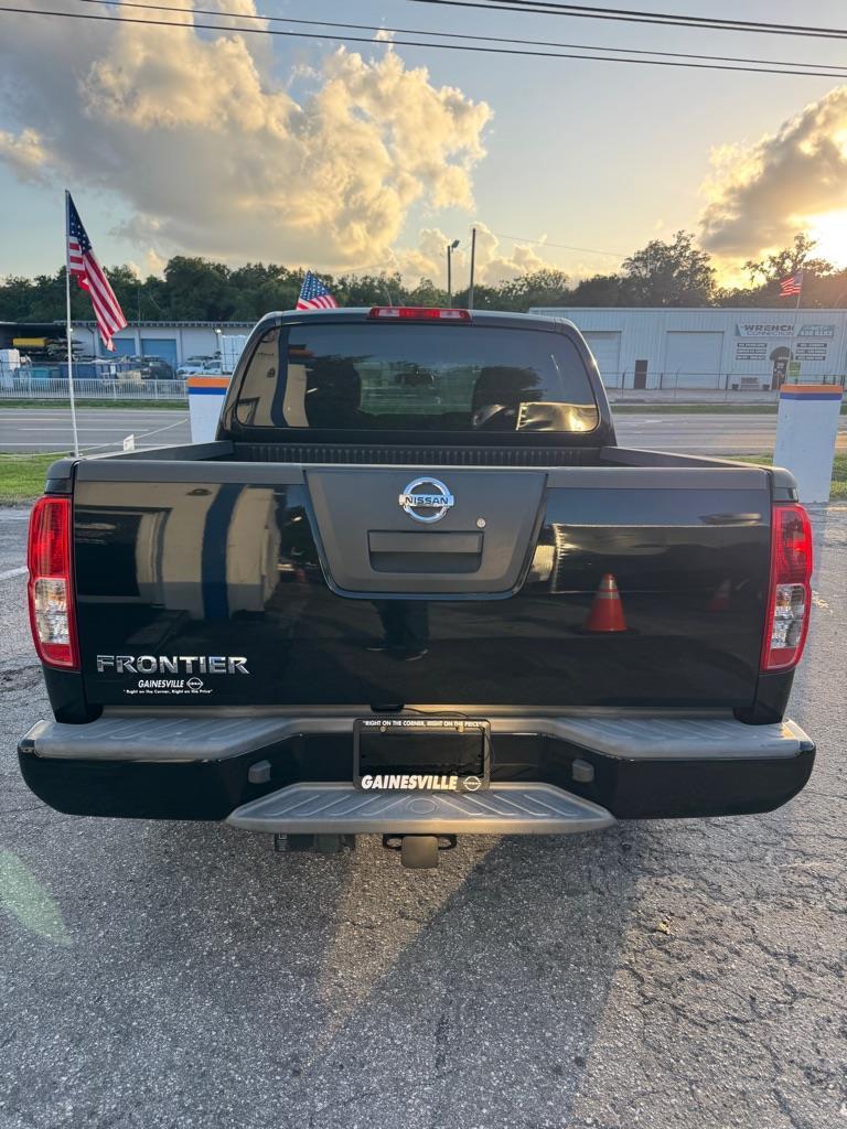 Nissan Frontier S Crew Cab 2WD 2012