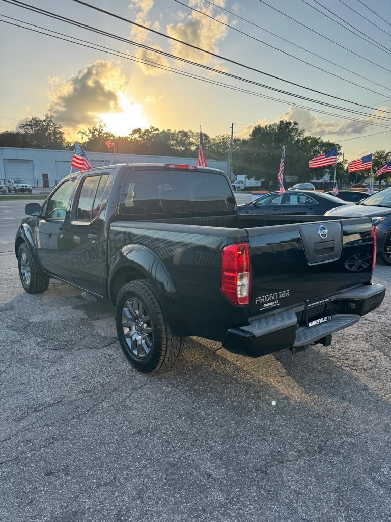 Nissan Frontier S Crew Cab 2WD 2012