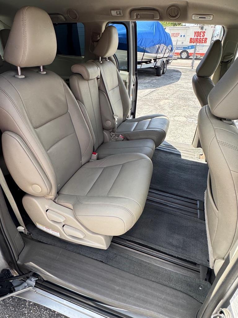 Toyota Sienna Limited Premium 7-Passenger 2017
