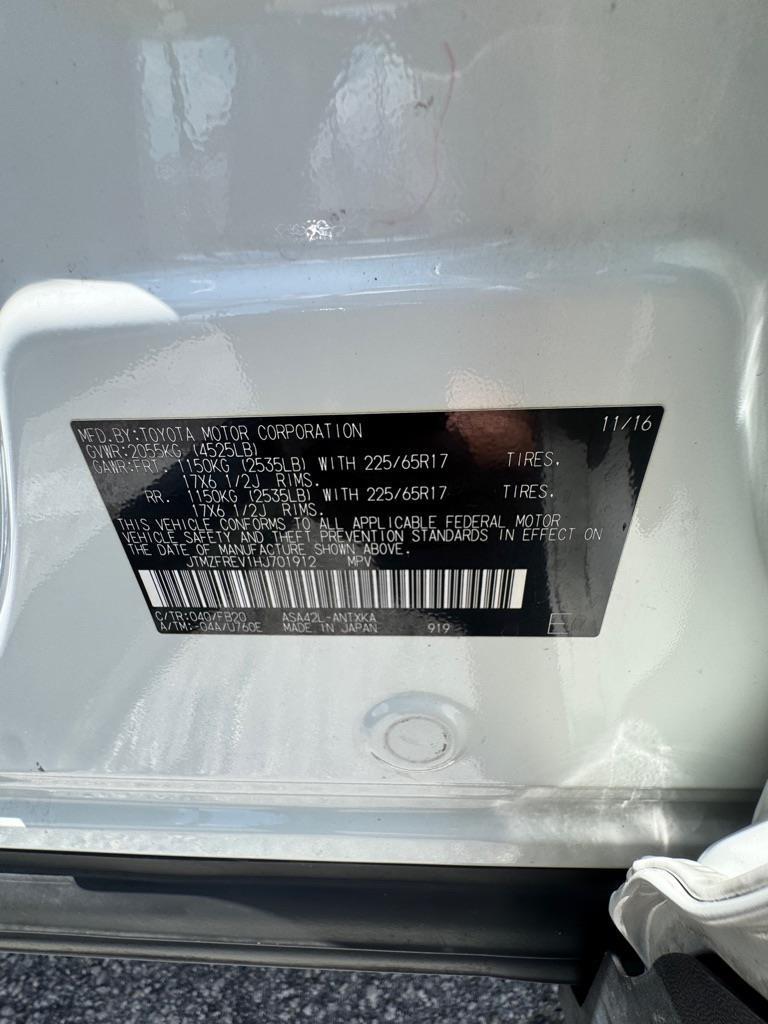 Toyota RAV4 LE FWD 2017