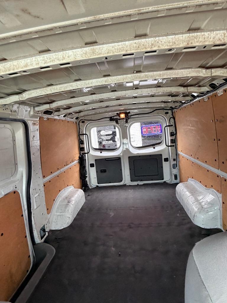 Nissan NV Cargo 1500 S 2021