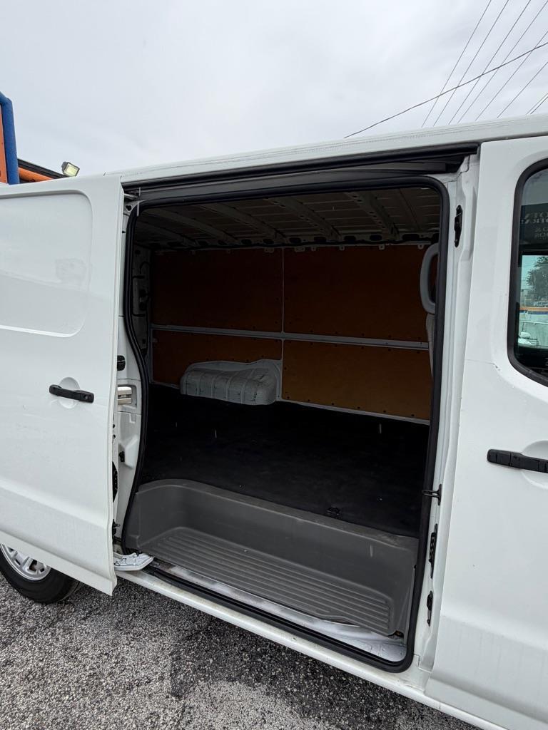 Nissan NV Cargo 1500 S 2021