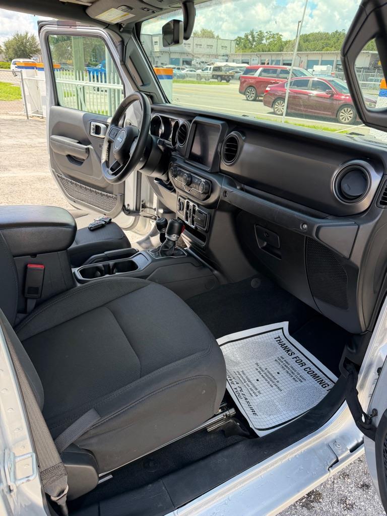 Jeep Gladiator Sport S 2023