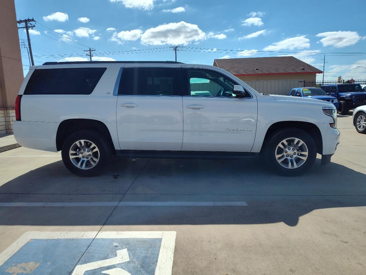 Chevrolet Suburban LT 4WD 2020